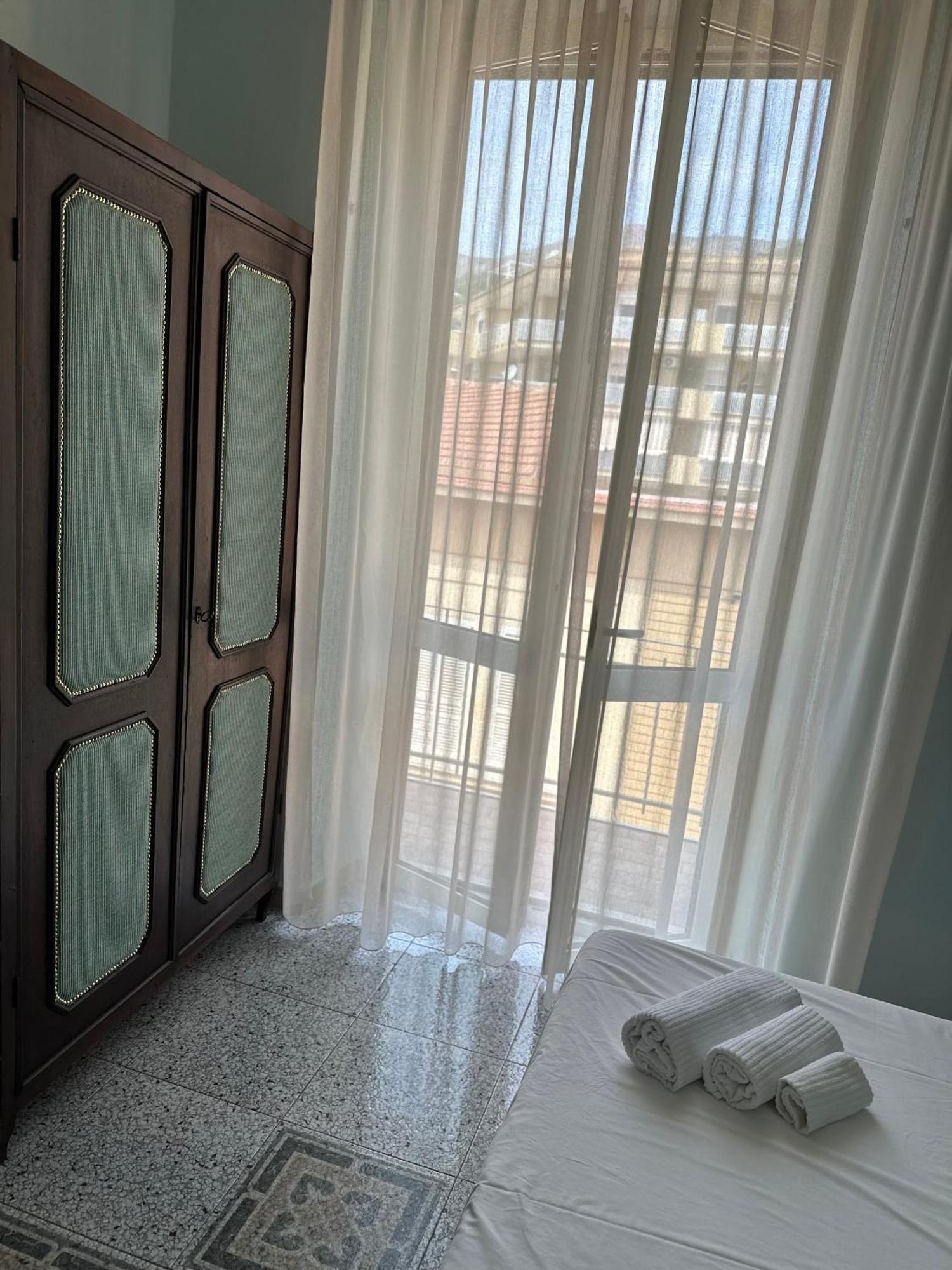 Luxury Suite Vitruvio 55 Formia Buitenkant foto